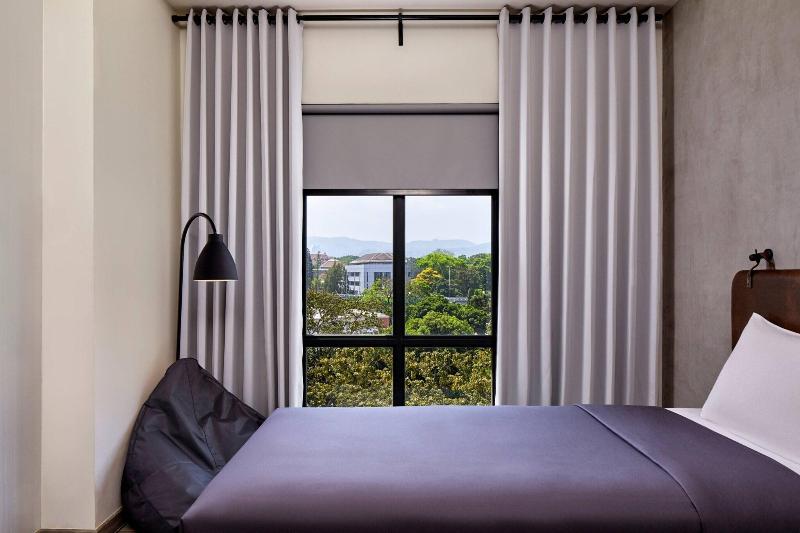 MOXY Bandung - Oda