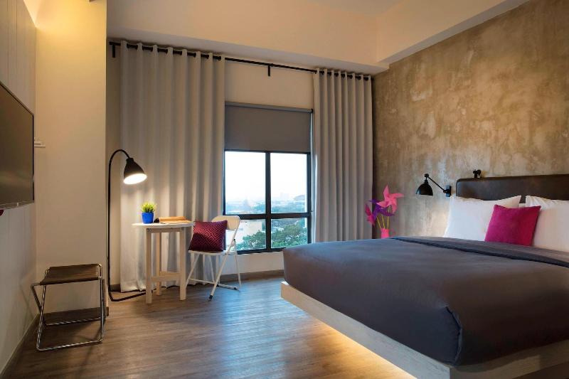 MOXY Bandung - Oda