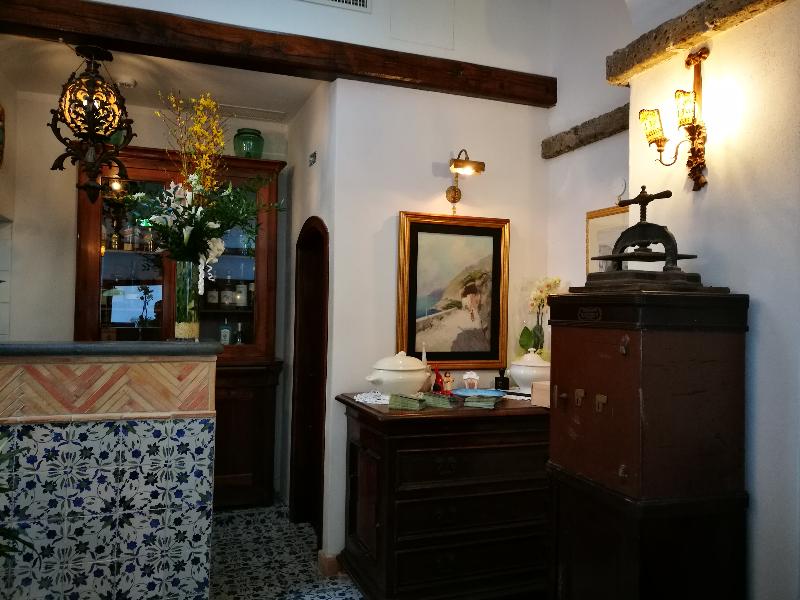 Badia Santa Maria De Olearia - Lobi