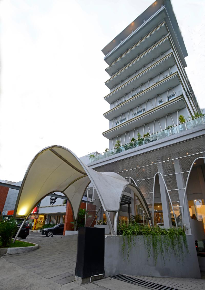 La Lisa Hotel Surabaya - Genel