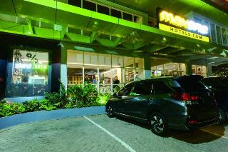 Maxone Hotel Dharmahusada otel fotoğrafı