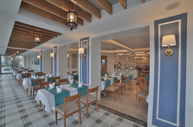Rawda Hotel Altinoluk - Restoran