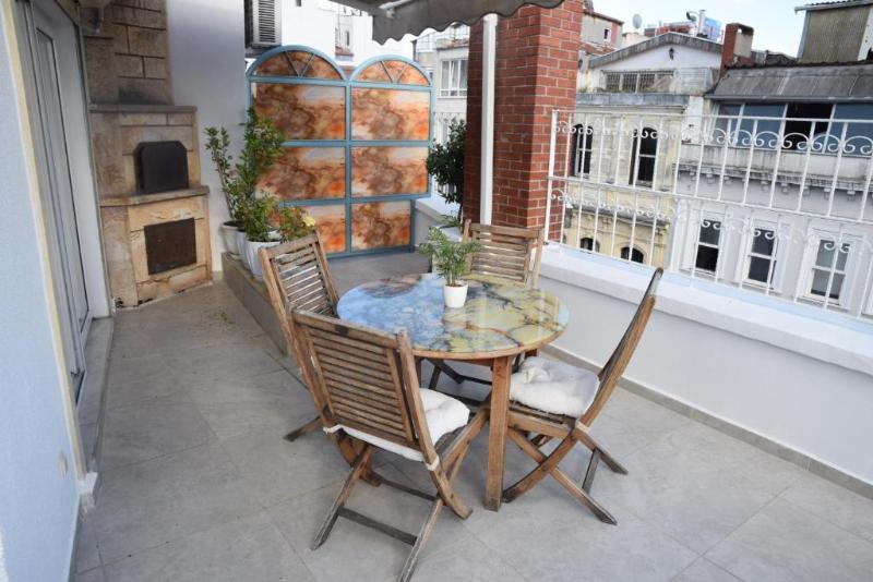 Ragip Pasha Apartments - Oda