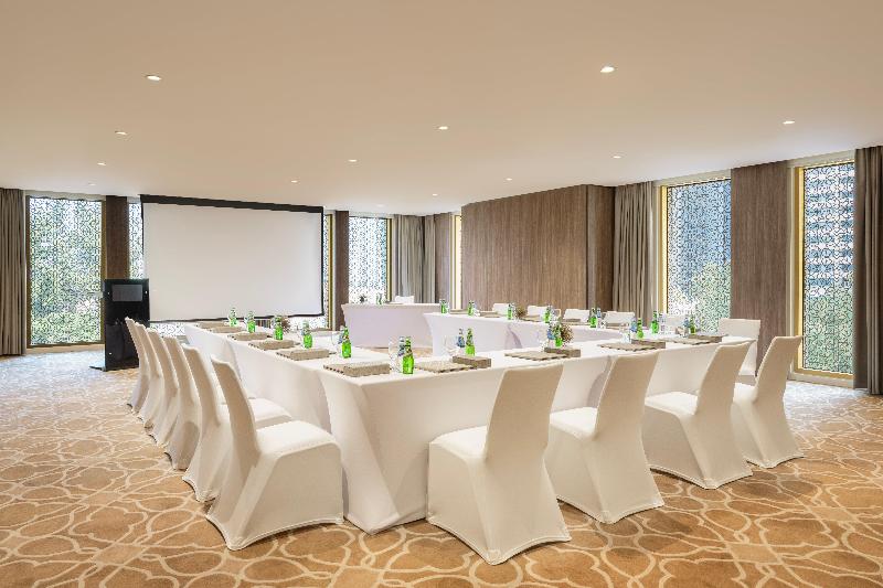 voco® Doha West Bay Suites - Toplantı