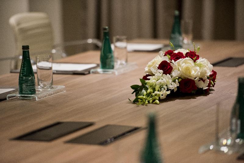 voco® Doha West Bay Suites - Toplantı