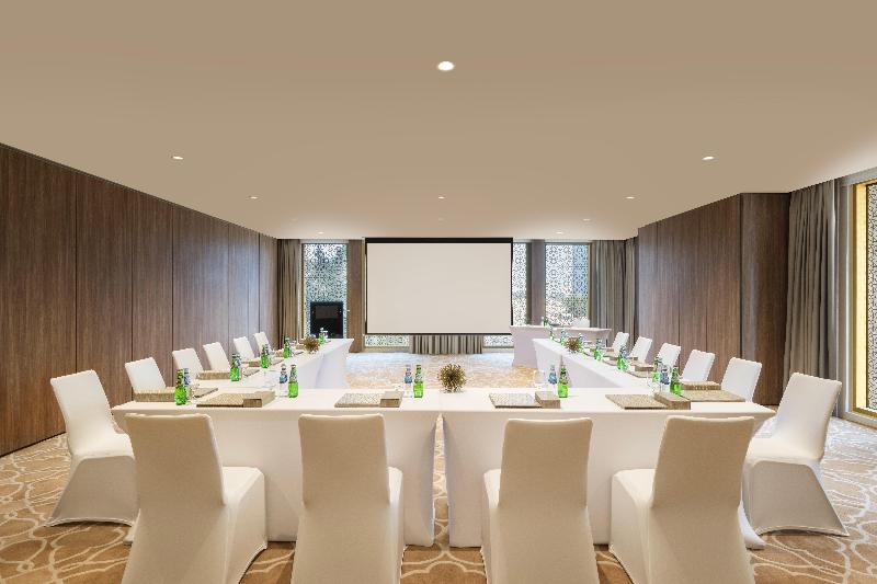 voco® Doha West Bay Suites - Toplantı