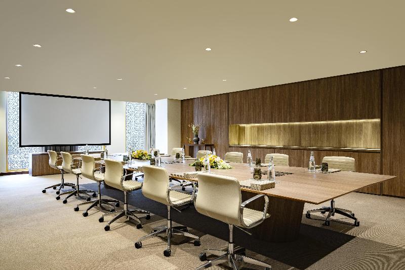 voco® Doha West Bay Suites - Toplantı