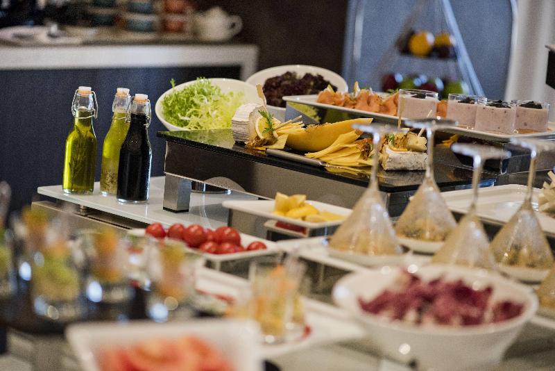 voco® Doha West Bay Suites - Restoran