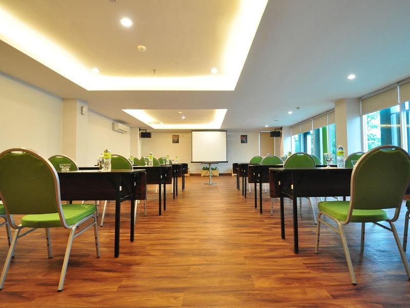 MaxOneHotels.com @ Kramat - Toplantı