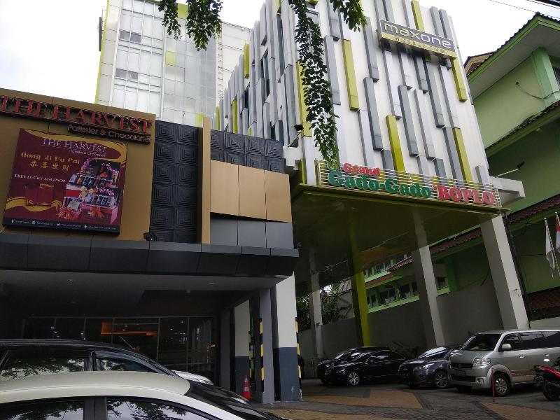 MaxOneHotels.com @ Kramat - Genel