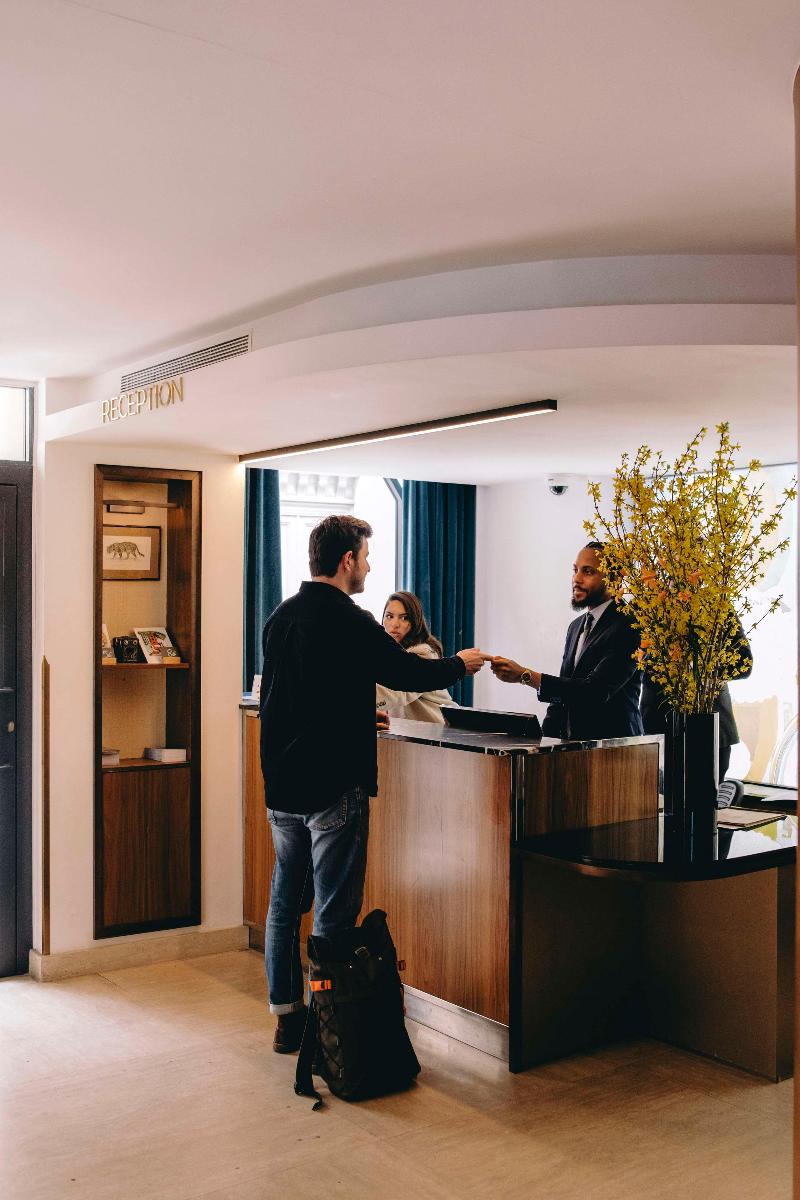 Eiffel Blomet Hotel - Lobi