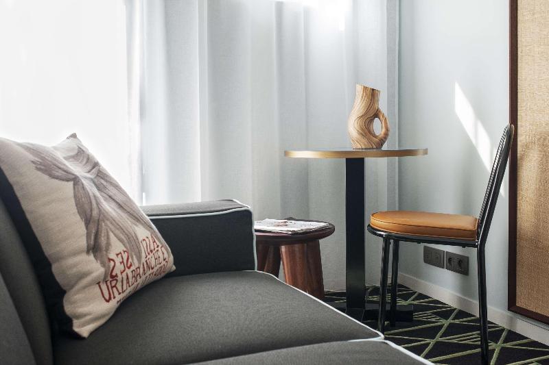 Eiffel Blomet Hotel - Oda