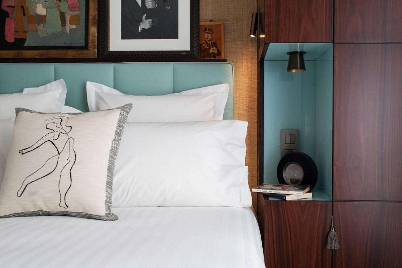 Eiffel Blomet Hotel - Oda