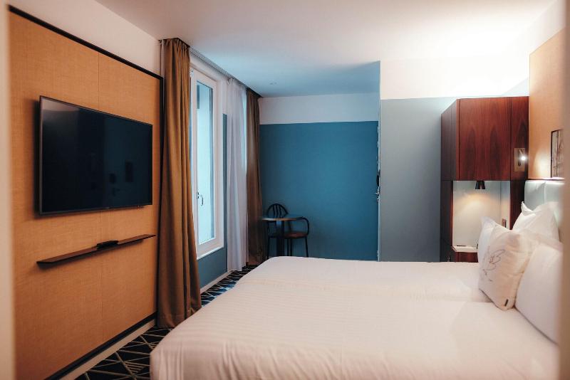 Eiffel Blomet Hotel - Oda