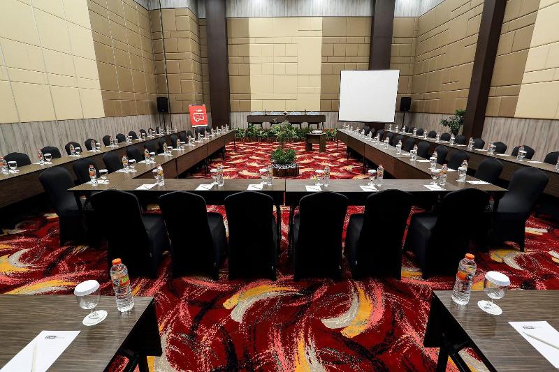 Bigland Hotel & Convention Sentul - Toplantı