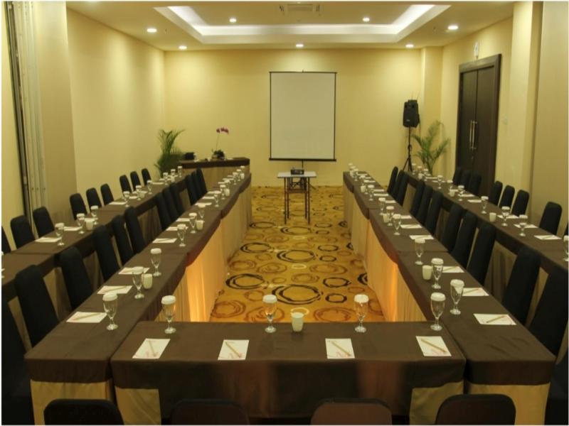 Merapi Merbabu Hotel Bekasi - Toplantı