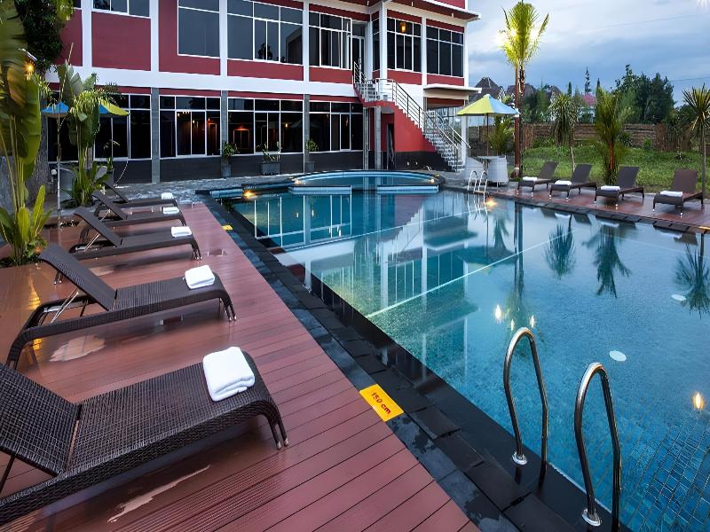Merapi Merbabu Hotel Bekasi - Plaj