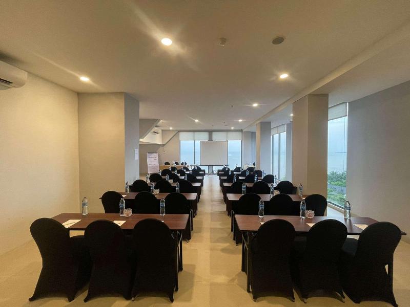 Golden Tulip Essential Belitung - Toplantı