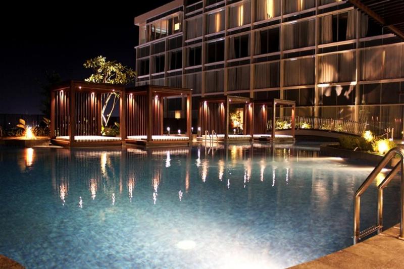 The Luxton Cirebon - Havuz