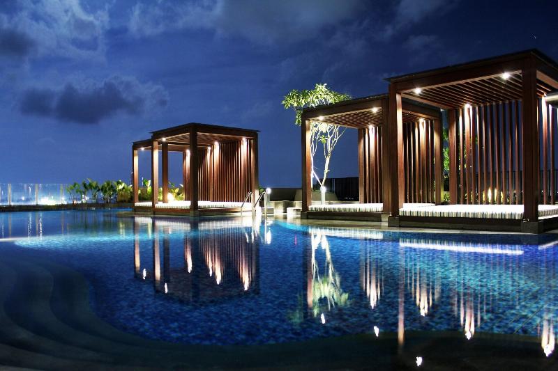 The Luxton Cirebon - Havuz