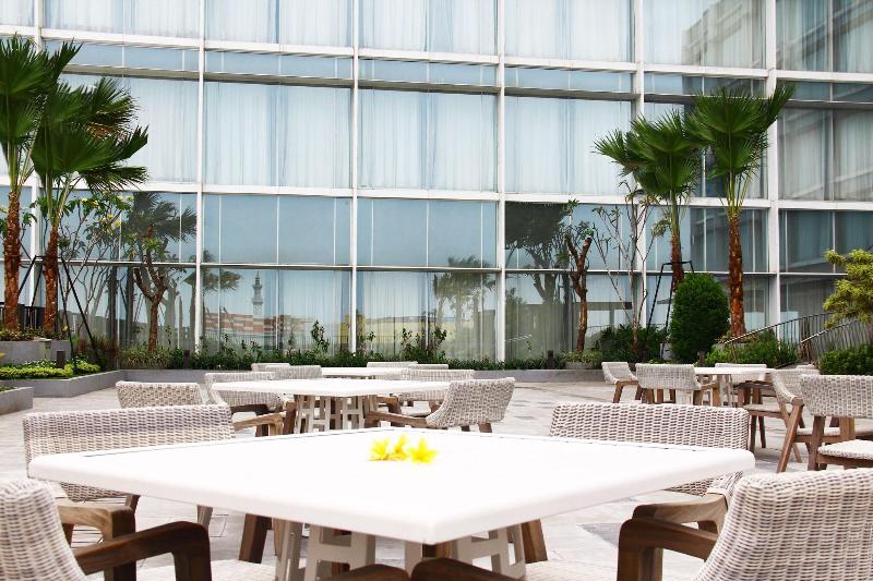 The Luxton Cirebon - Restoran