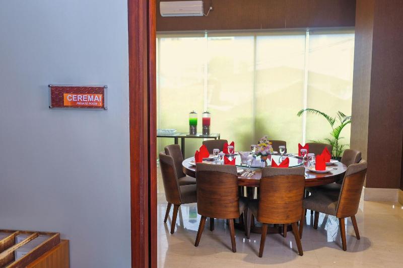 The Luxton Cirebon - Restoran