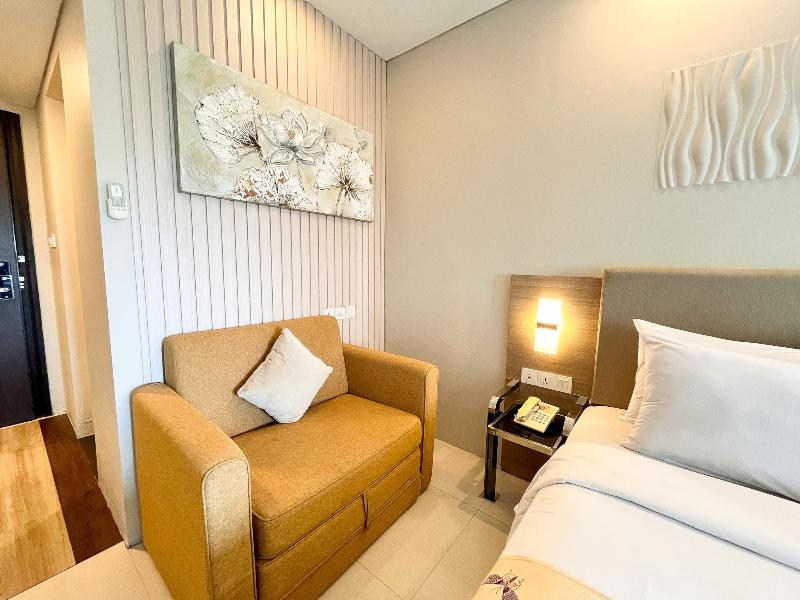 The Verse Hotel Cirebon - Oda