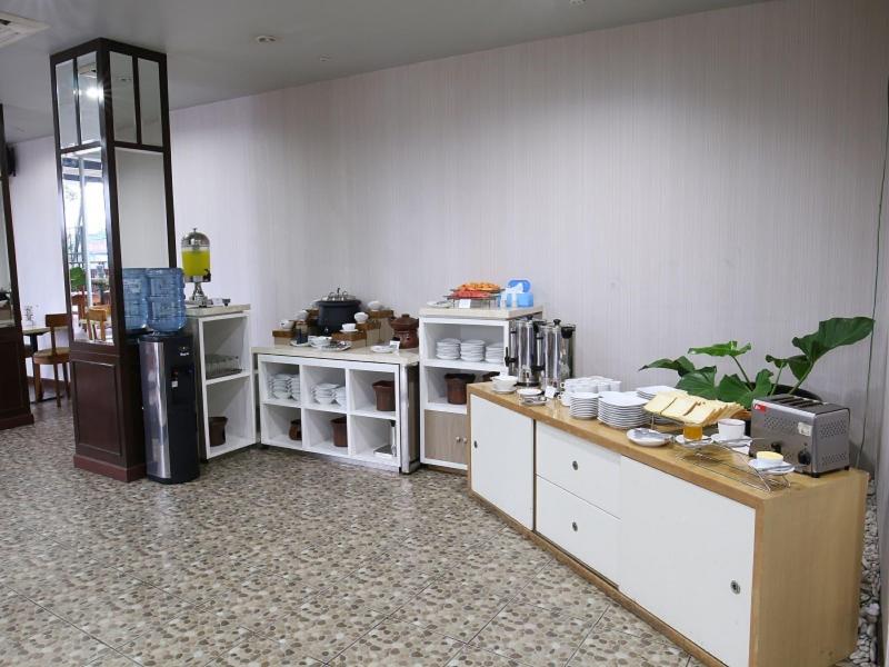 Hotel 88 Kedoya - Restoran