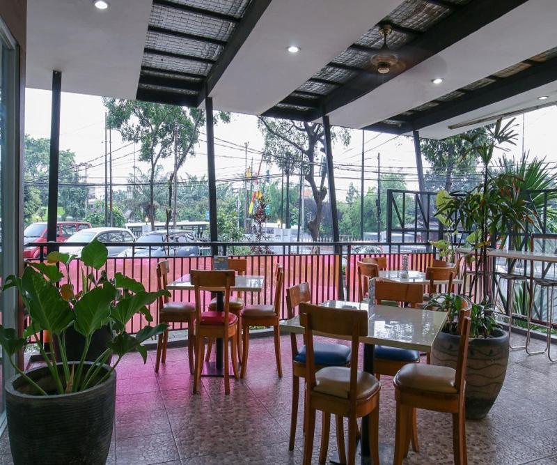 Hotel 88 Kedoya - Restoran