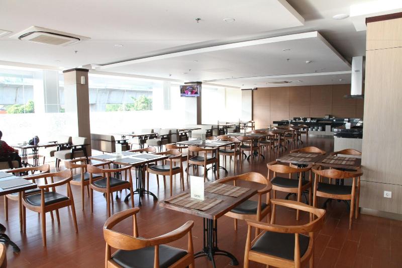 Hotel 88 Tendean - Restoran