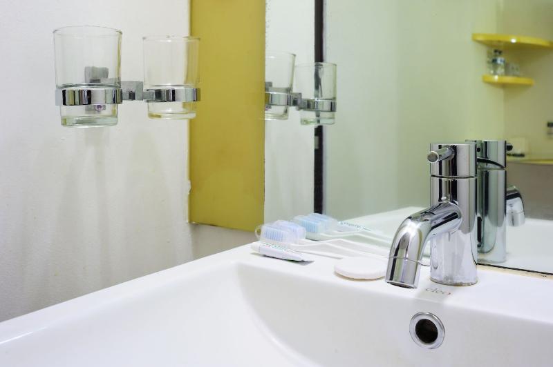 Amaris Hotel Mampang - Oda