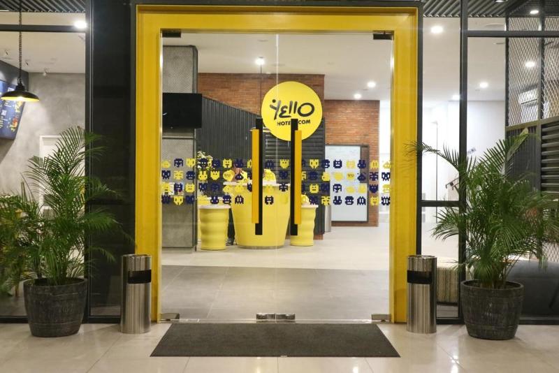 Yello Hotel Manggarai - Lobi