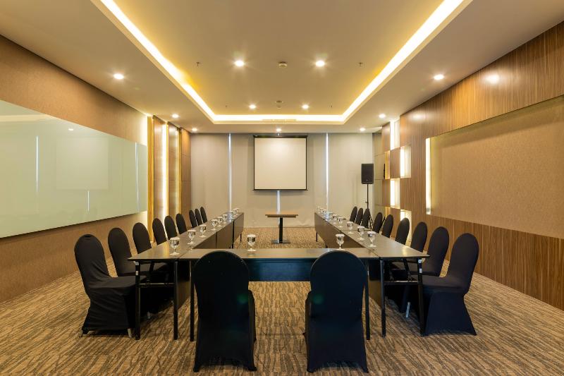 Antero Hotel Jababeka - Toplantı