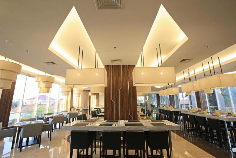 Luminor Hotel Jambi - Restoran