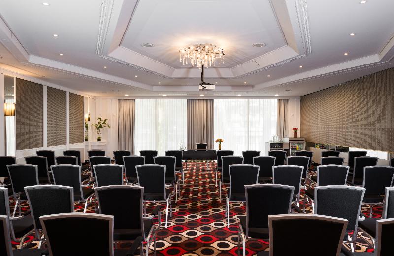 Leonardo Hotel Munich Arabellapark - Toplantı