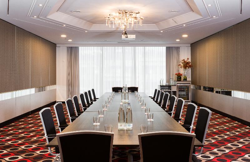 Leonardo Hotel Munich Arabellapark - Toplantı