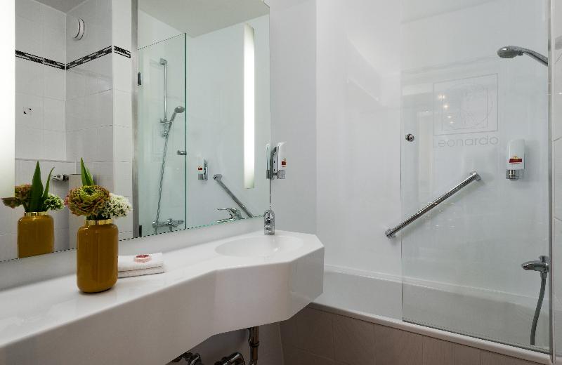 Leonardo Hotel Munich Arabellapark - Oda