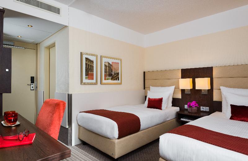 Leonardo Hotel Munich Arabellapark - Oda