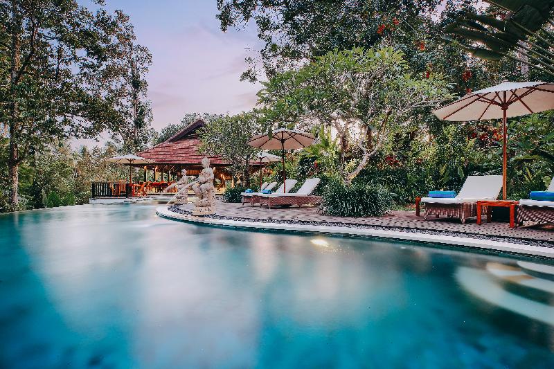 BeingSattvaa Luxury Ubud - Havuz