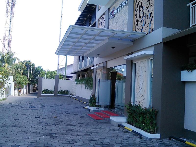 Cozy Stay Hotel Simpang Enam - Genel