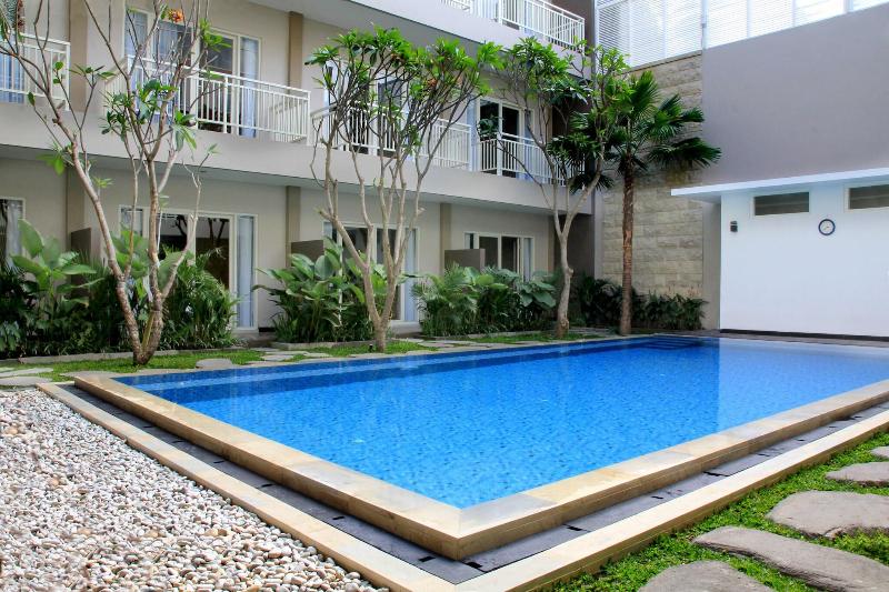 Cozy Stay Hotel Simpang Enam - Havuz