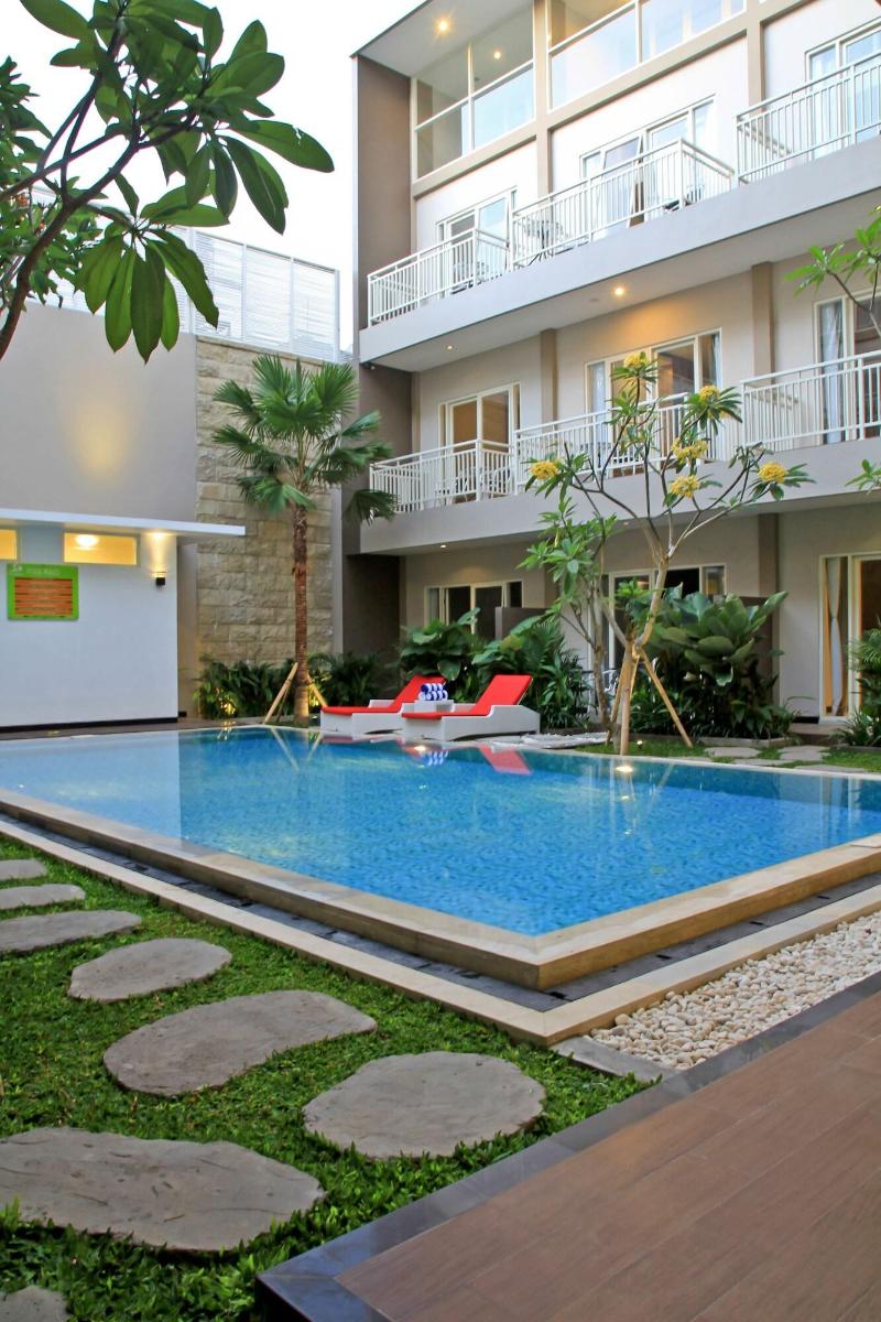 Cozy Stay Hotel Simpang Enam - Havuz