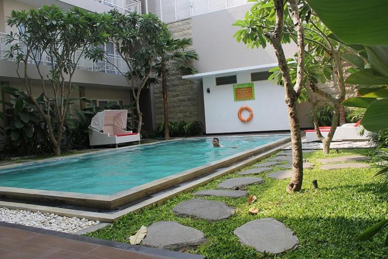 Cozy Stay Hotel Simpang Enam - Havuz