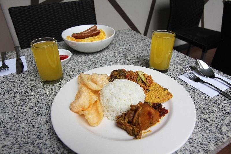 Cozy Stay Hotel Simpang Enam - Restoran