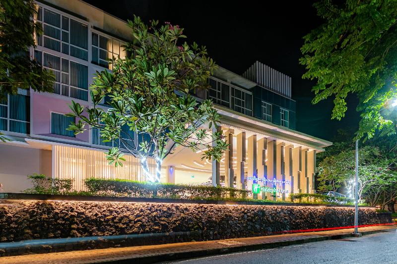 Holiday Inn Express Baruna Bali - Genel