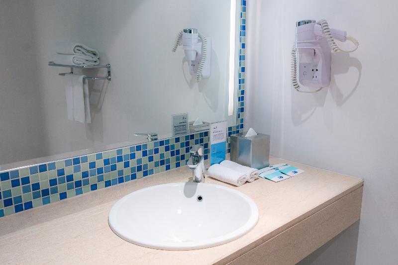 Holiday Inn Express Baruna Bali - Oda