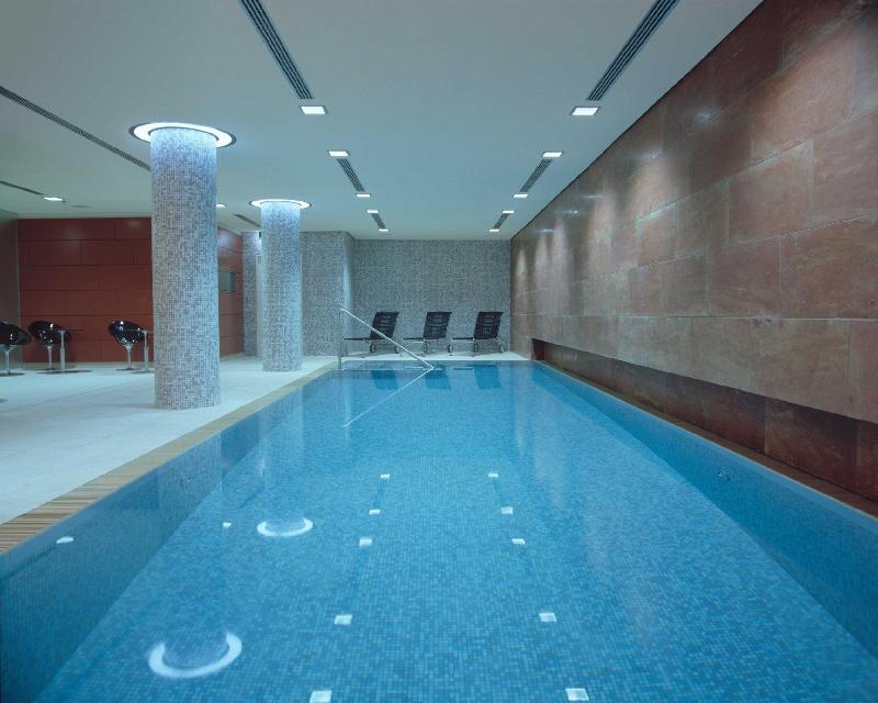 Radisson Collection Hotel, Berlin - Genel