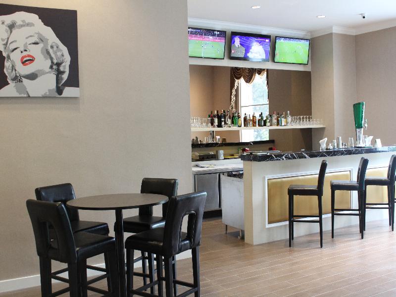 Adimulia Hotel Medan - Bar