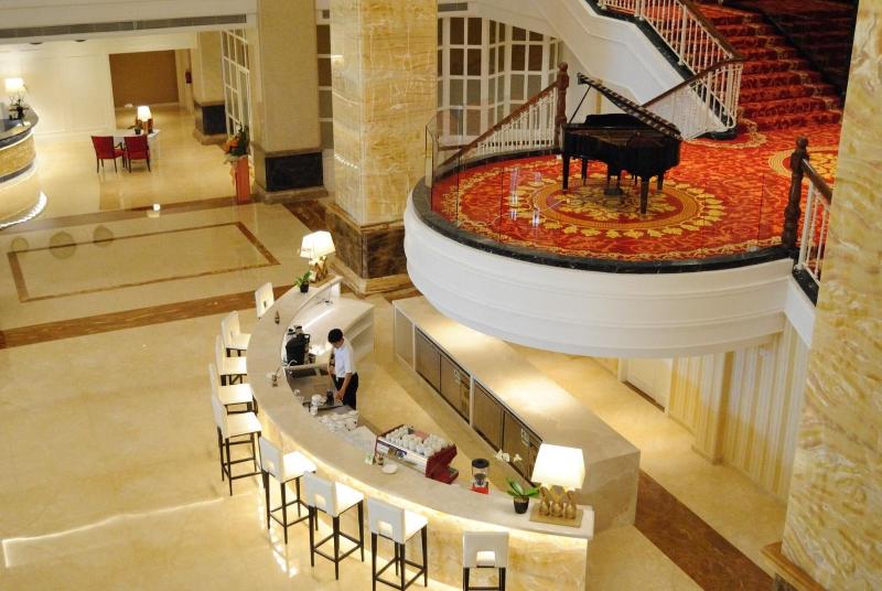 Adimulia Hotel Medan - Lobi