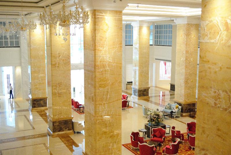 Adimulia Hotel Medan - Lobi